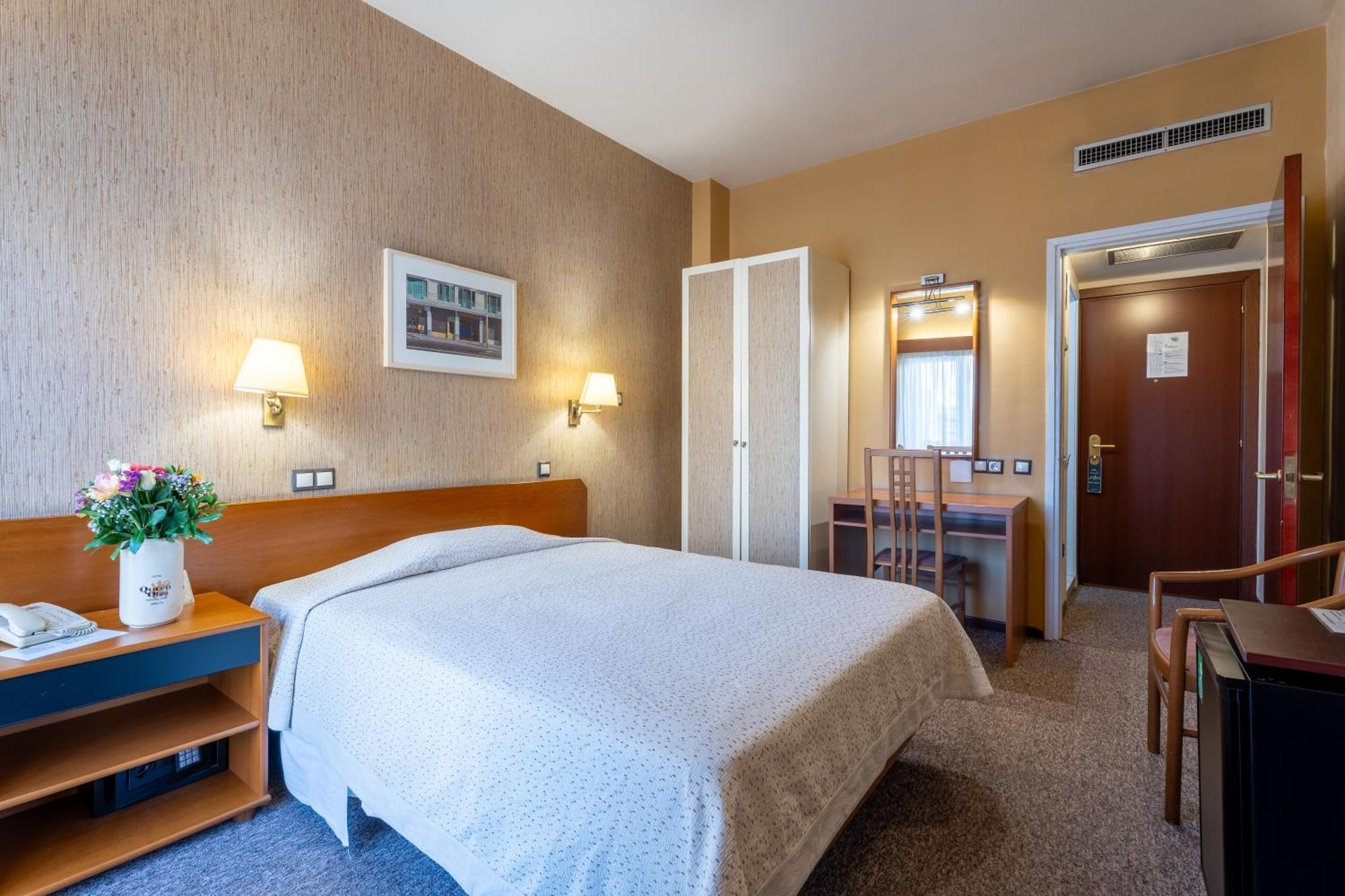 Queen Olga Hotel Салоніки Екстер'єр фото